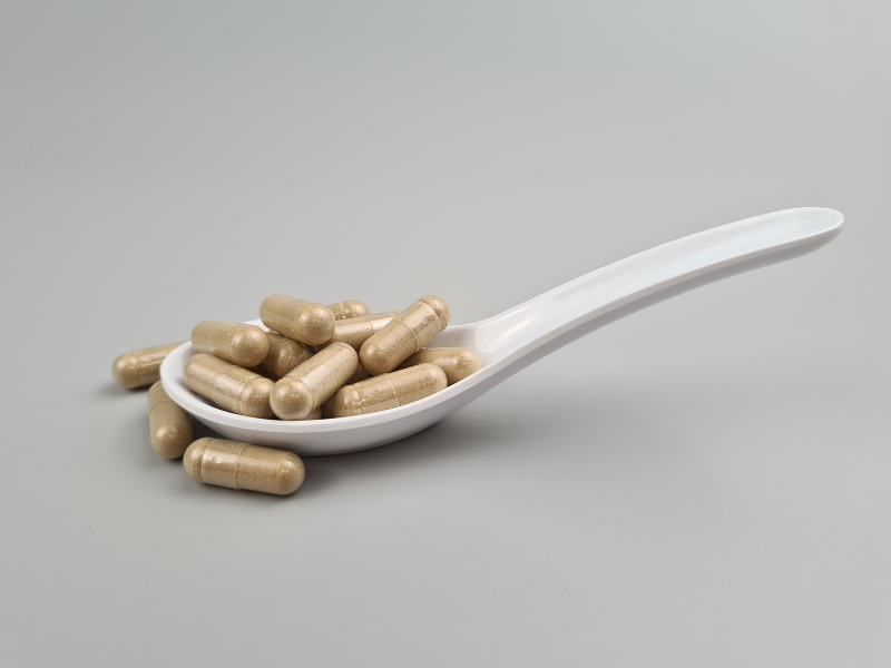 Pilvita5 Vitalpilz Komplex Kapseln mit Löffel