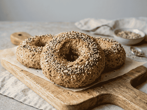 Mandel-Leinsamen-Bagels