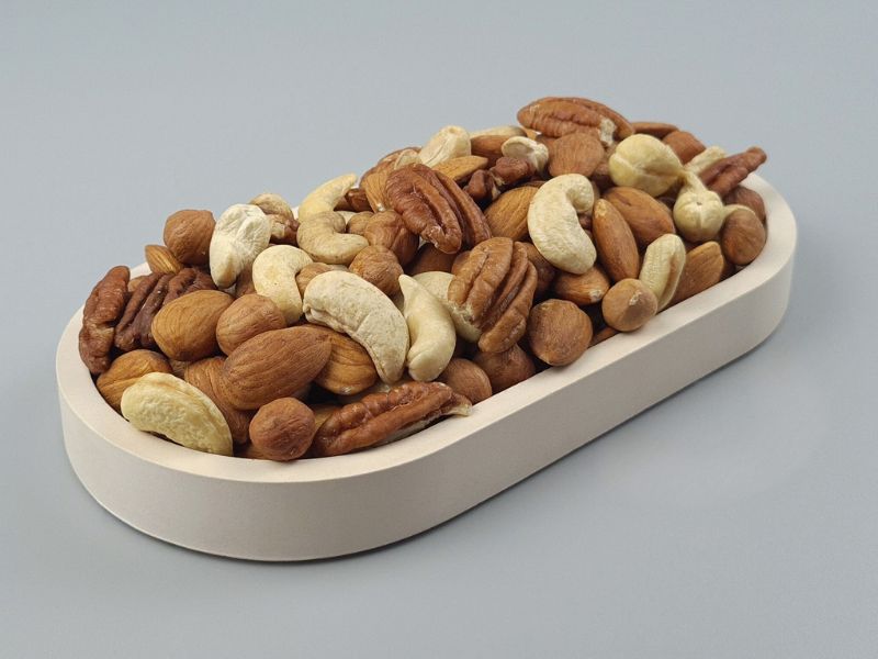 Nussmischung 4fach mit Haselnüssen, 100% Natur, ungeröstet, Premium-Sortierung