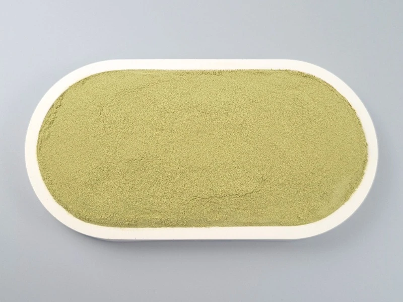 Neem Pulver in einer Schale von oben