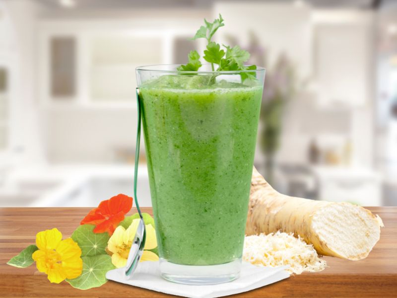 gruener-smoothie-mit-kapuzinerkresse-und-meerrettich