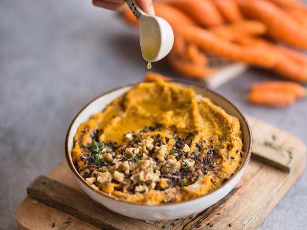 Gerösteter Karotten Hummus 