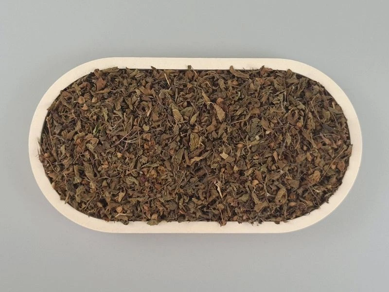 tulsikraut-tee-schale-von-oben