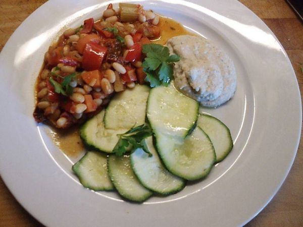Weiße Bohnen Duett mit zitronigen Zucchini