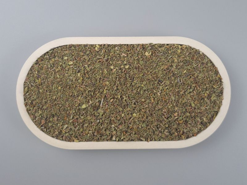 Cistrosenkraut in der Schale von oben