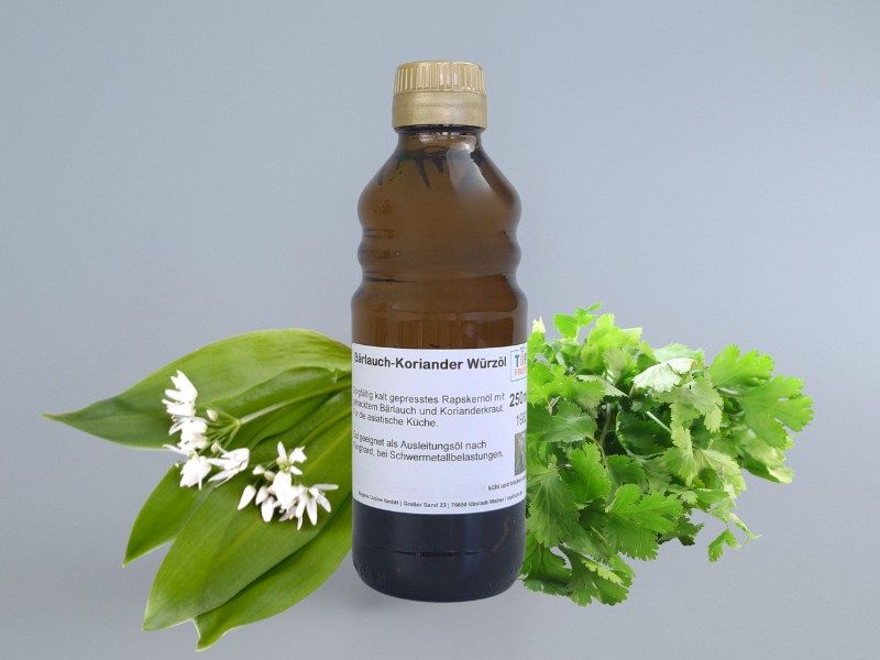 Bärlauch-Koriander Würzöl, kalt gepresst - 250ml -  mit gehackten Bärlauch/Korianderkraut