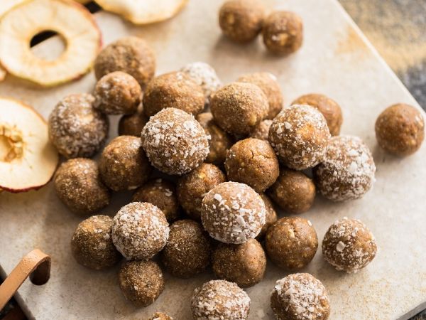 Apfel-Zimt Bliss Balls